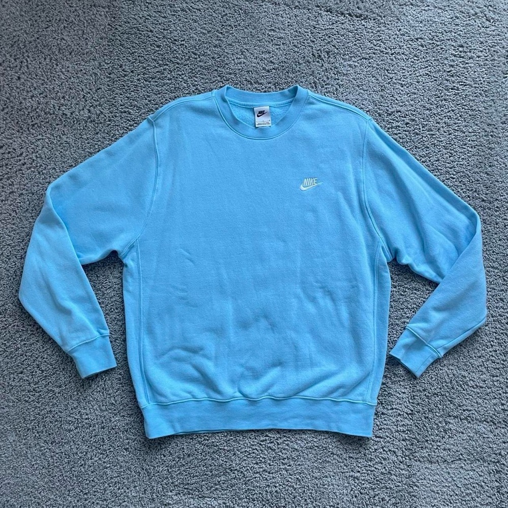 Nike Men's Blue Sweater